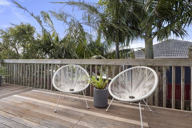 Photo of property in 1/94 Archers Road, Glenfield, Auckland, 0629