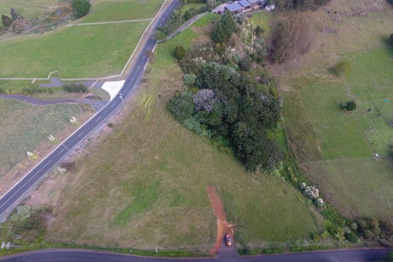 Photo of property in 9 Clifford Road, Pukekohe, 2678