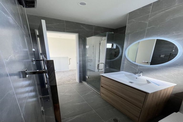 Photo of property in 123b Sunnynook Road, Forrest Hill, Auckland, 0620