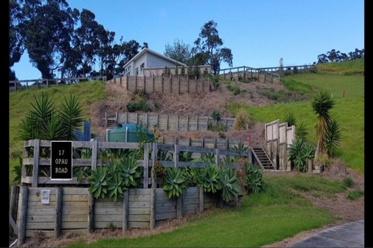 Photo of property in 17 Opau Road, Oakura, Hikurangi, 0184