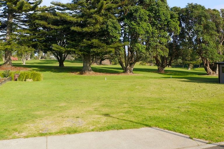 Photo of property in 5 Kakariki Lane, Waiwhakaiho, New Plymouth, 4312