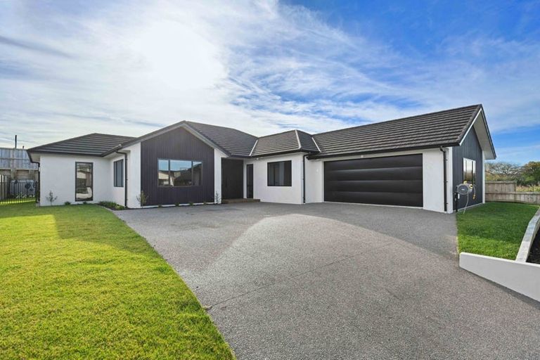 Photo of property in 30 The Meadows Drive, Flagstaff, Hamilton, 3210