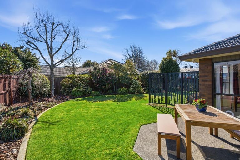 Photo of property in 26 Takaro Avenue, Sockburn, Christchurch, 8042