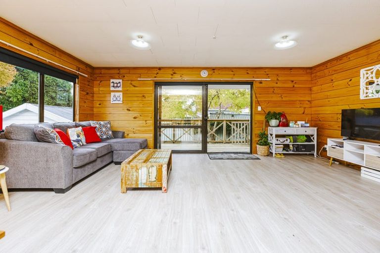 Photo of property in 2/4 Bunnythorpe Road, Papakura, 2110