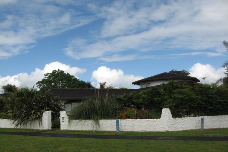 Photo of property in 15 Beaumaris Way, Conifer Grove, Takanini, 2112