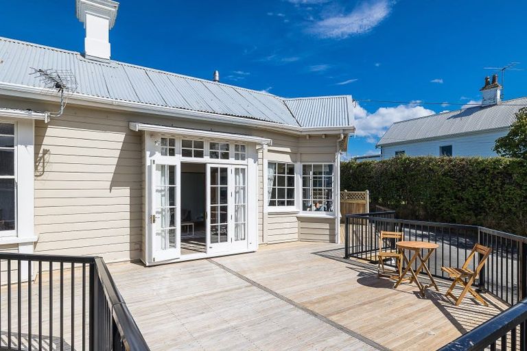 Photo of property in 28 Argyle Street, Mornington, Dunedin, 9011