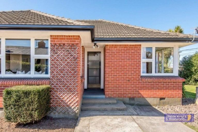 Photo of property in 33 Arthur Street, Upper Riccarton, Christchurch, 8041