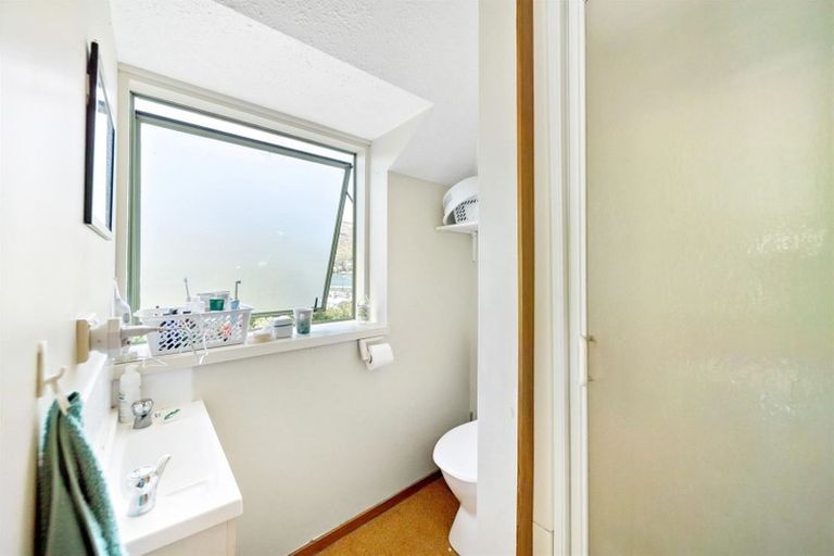 Photo of property in 5 Marina Drive, Frankton, Queenstown, 9300