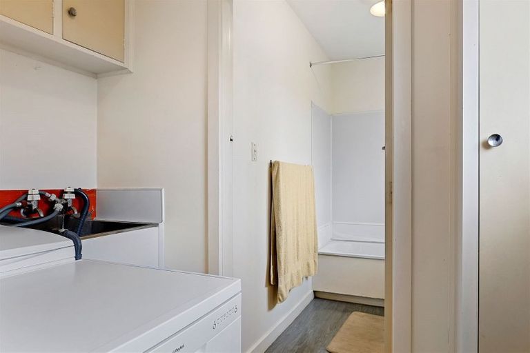 Photo of property in 2/17 Torrens Road, Hillmorton, Christchurch, 8024