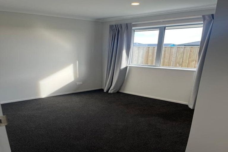 Photo of property in 90 Broadway Parade, Rolleston, 7615