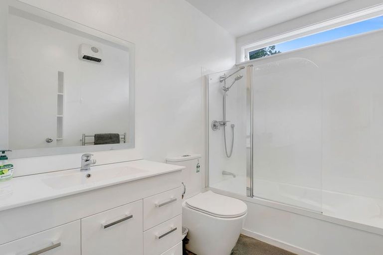 Photo of property in 2 Kellow Street, Wallaceville, Upper Hutt, 5018