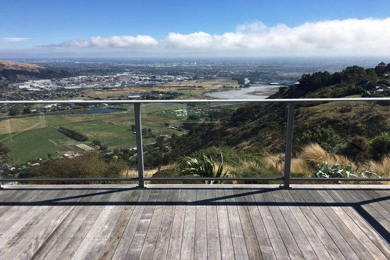 Photo of property in 9 Plains View, Mount Pleasant, Christchurch, 8081