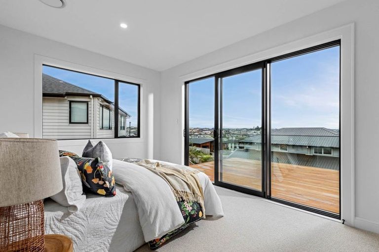 Photo of property in 54 Wainui Road, Silverdale, 0932