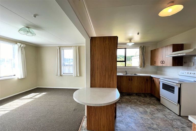 Photo of property in 23 St Catherine Street, Kaitangata, 9210