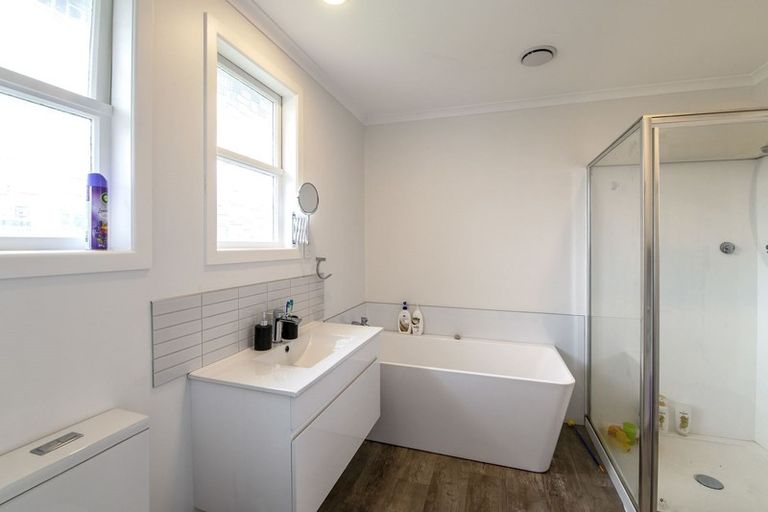 Photo of property in 15a Freemans Road, Otaki, 5512