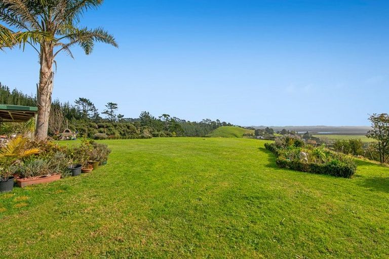 Photo of property in 4 Ferngully Road, Helensville, Kaukapakapa, 0871