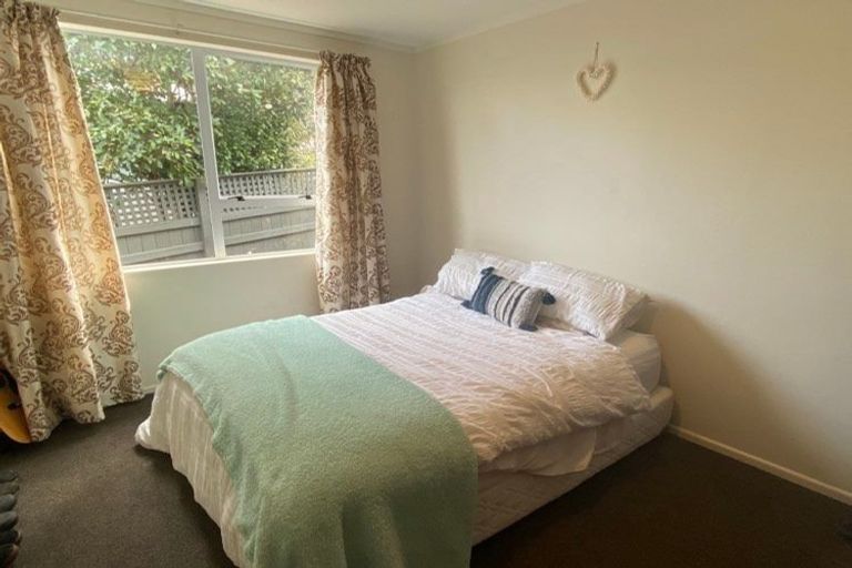 Photo of property in 33b Menin Road, Raumati South, Paraparaumu, 5032