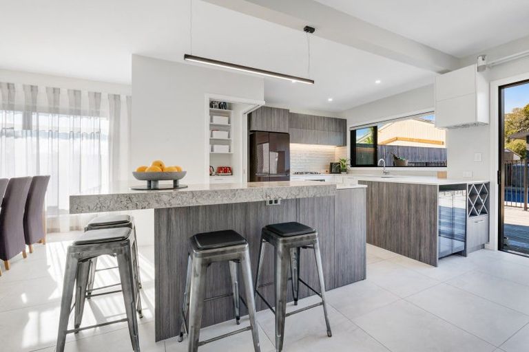 Photo of property in 3 Ardlui Avenue, Manly, Whangaparaoa, 0930