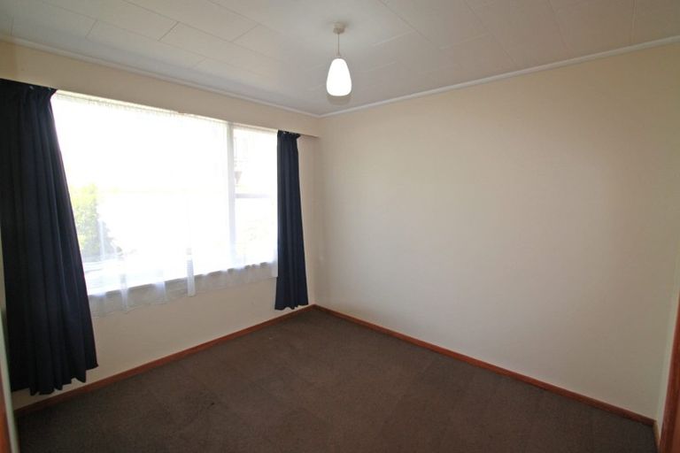 Photo of property in 12 South Road, Moturoa, New Plymouth, 4310