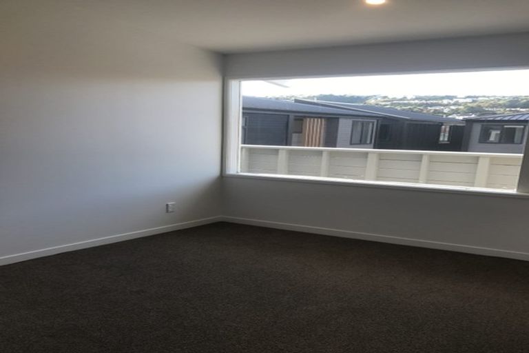 Photo of property in 10/74 Derwent Street, Island Bay, Wellington, 6023