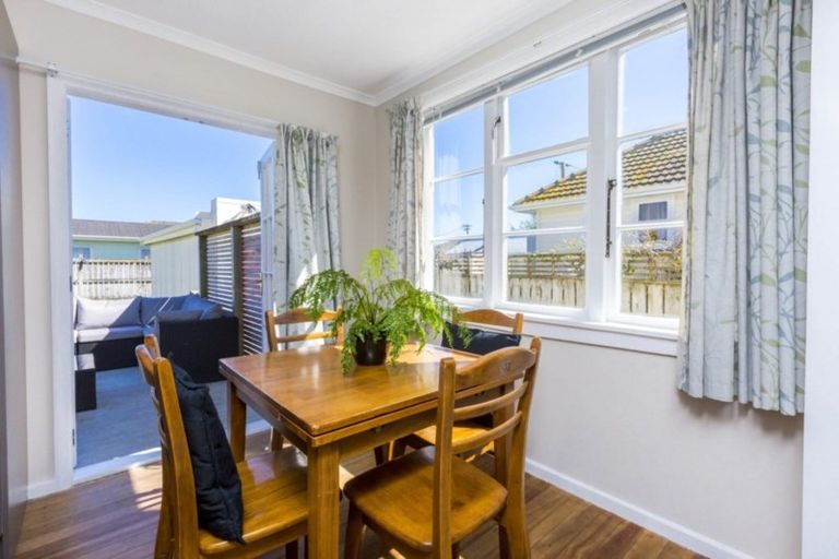Photo of property in 51 Chapman Crescent, Naenae, Lower Hutt, 5011