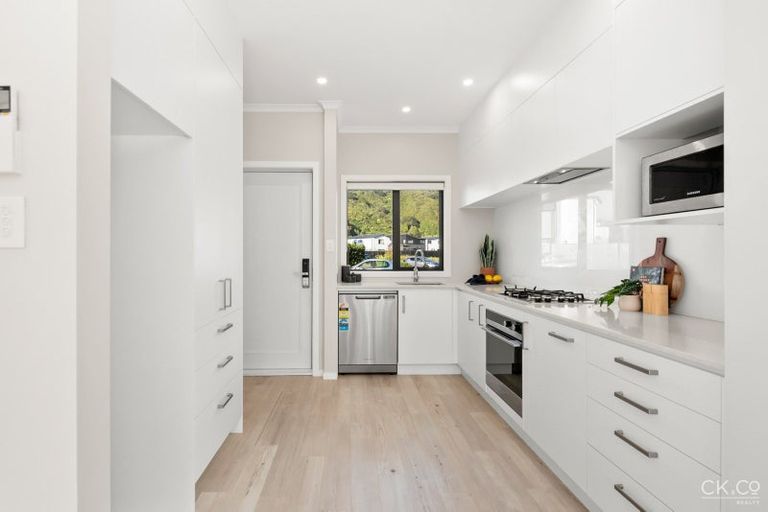 Photo of property in 7 Fitch Lane, Wallaceville, Upper Hutt, 5018