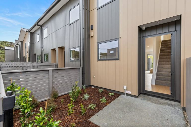 Photo of property in 19 Taiko Lane, Glenfield, 0629