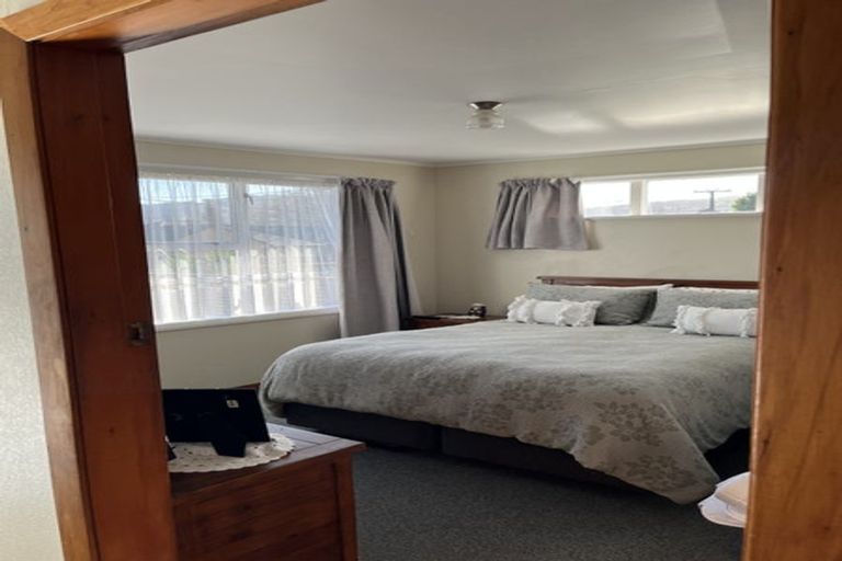 Photo of property in 15 Massey Street, Elderslea, Upper Hutt, 5018