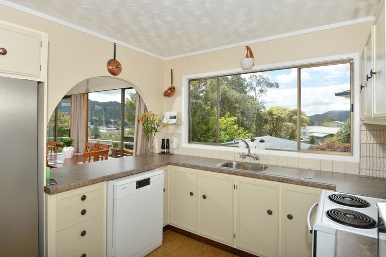 Photo of property in 52 Hilltop Avenue, Morningside, Whangarei, 0110