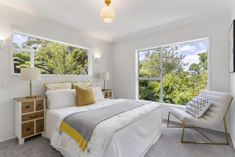 Photo of property in 13 Dunraven Place, Torbay, Auckland, 0630