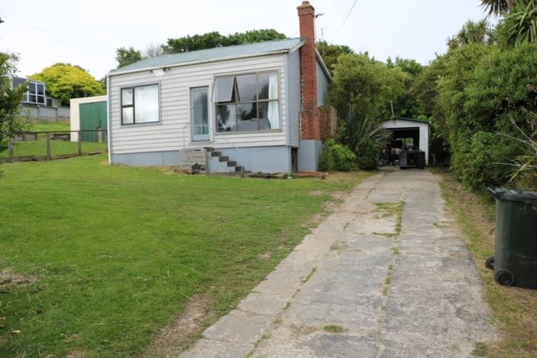 Photo of property in 14 Rata Street, Kaka Point, 9271