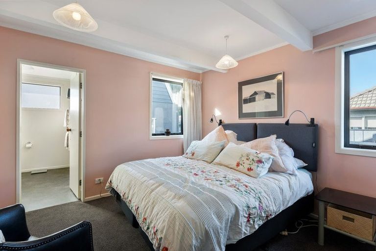 Photo of property in 97 Marine Parade, Paraparaumu Beach, Paraparaumu, 5032
