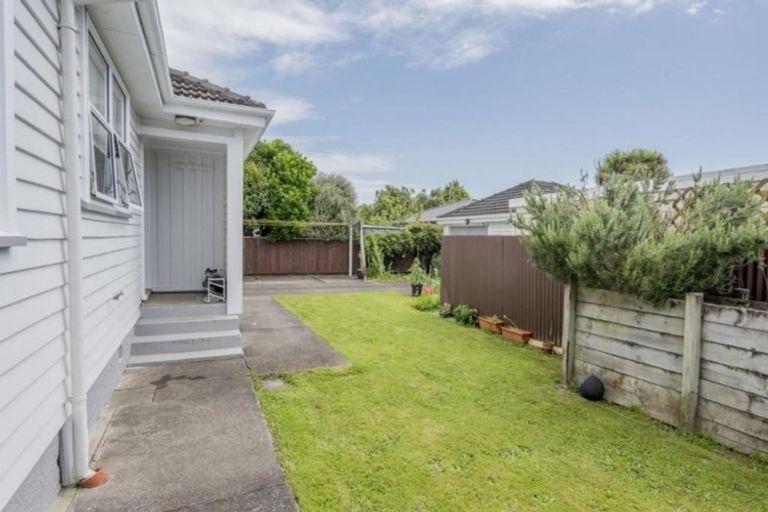 Photo of property in 12 Clark Street, Levin, 5510