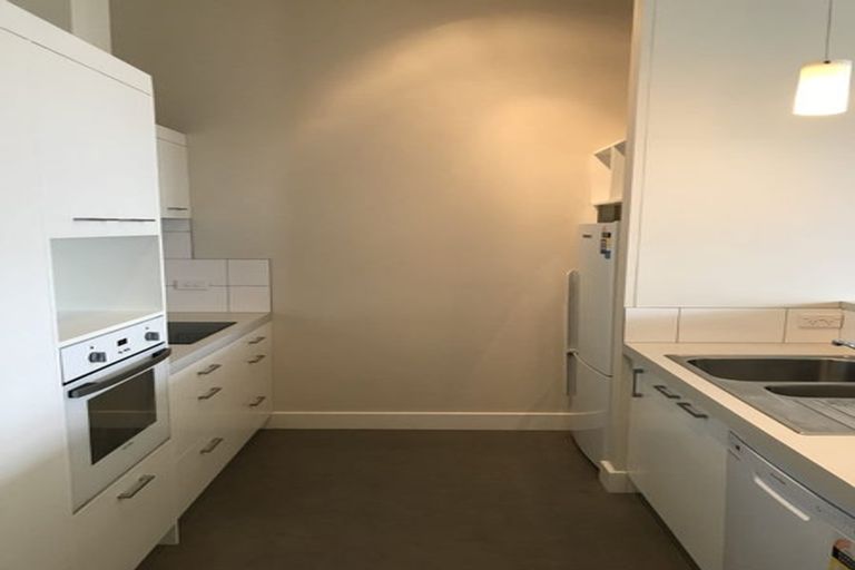 Photo of property in 7 Oriental Terrace, Oriental Bay, Wellington, 6011