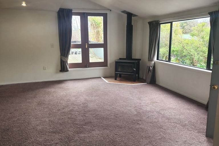 Photo of property in 196 Main Road South, Raumati South, Paraparaumu, 5032