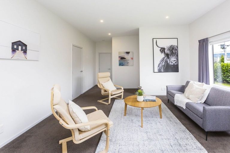 Photo of property in 16 Lane Street, Wallaceville, Upper Hutt, 5018