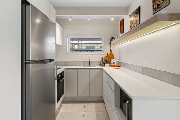 Photo of property in 1/122 Office Road, Merivale, Christchurch, 8014