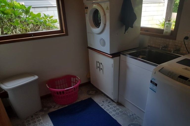 Photo of property in 18 Evans Pass Road, Sumner, Christchurch, 8081