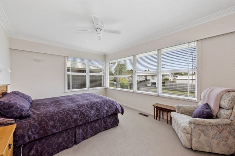 Photo of property in 28 Springfield Crescent, Enderley, Hamilton, 3214