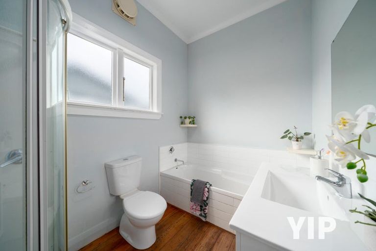 Photo of property in 36 Middleton Road, Johnsonville, Wellington, 6037