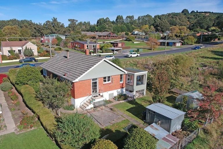 Photo of property in 32 Glenelg Street, Bradford, Dunedin, 9011