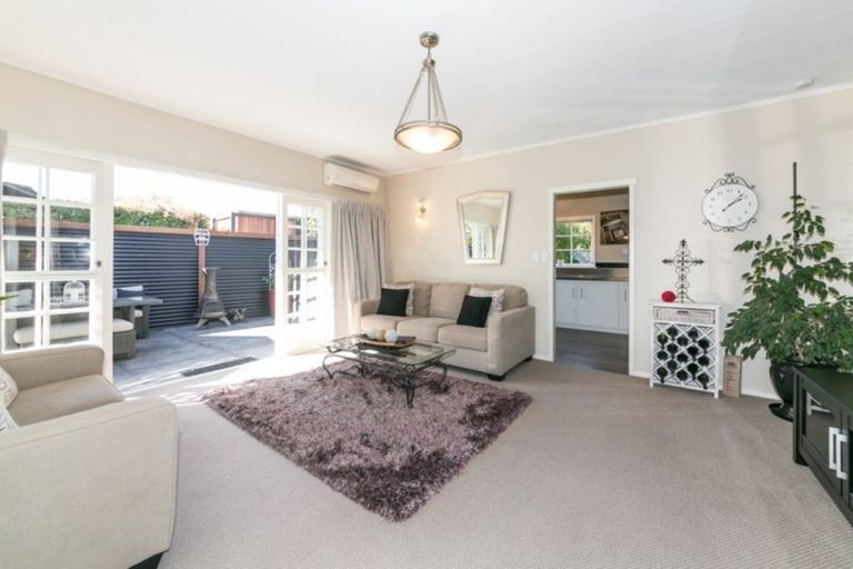 Photo of property in 18 Greenwood Road, Havelock North, 4130