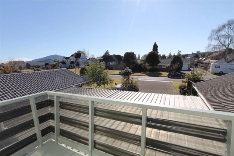 Photo of property in 15 Peace Street, Fenton Park, Rotorua, 3010