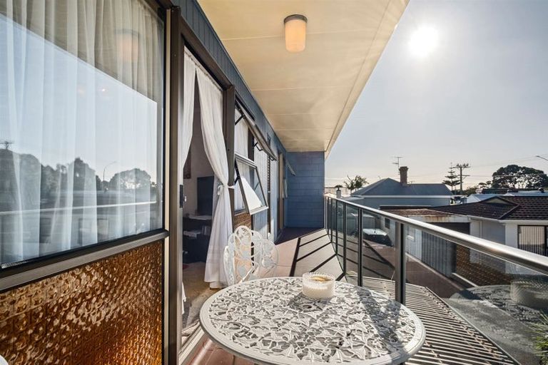 Photo of property in 1/6 Princess Street, Waitara, 4320