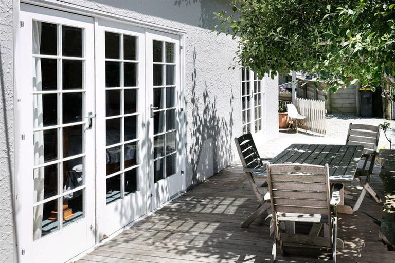 Photo of property in 98 Russell Street, Stepneyville, Nelson, 7010