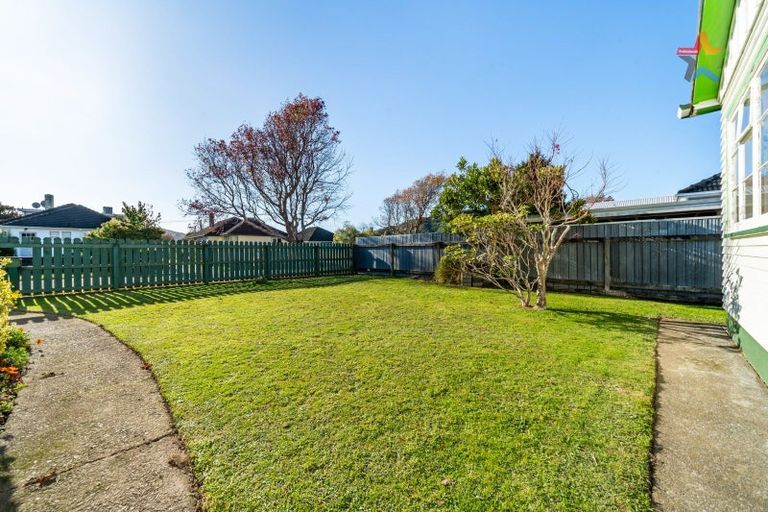 Photo of property in 26 Chapman Crescent, Naenae, Lower Hutt, 5011