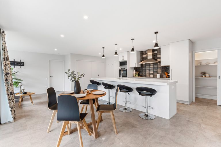 Photo of property in 16 Carrick Place, Mosgiel, 9024