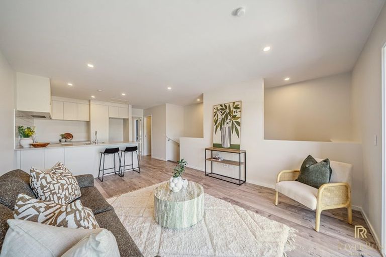 Photo of property in 20a King Street, Upper Hutt Central, Upper Hutt, 5018