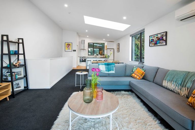 Photo of property in 1/18 Oriental Terrace, Oriental Bay, Wellington, 6011