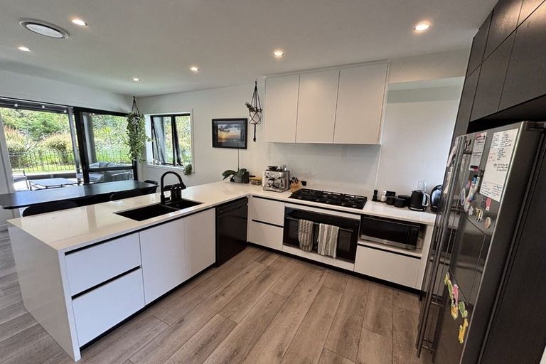 Photo of property in 17 Endurance Rise, Orewa, 0931